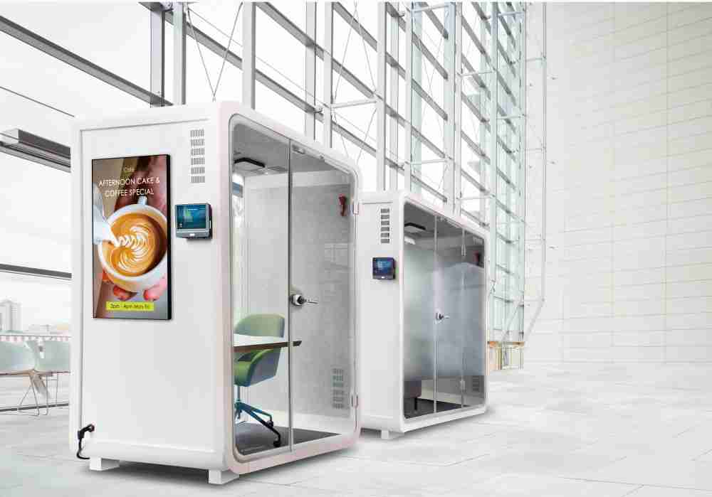 牛牛游戏子公司达擎之智慧行动办公舱，，，，采用PDLC智能调光玻璃设计，，，透过通电与断电的电流切换，，呈现透明与雾面效果，，具节能降耗特性并兼顾隐私，，，，确保信息安全